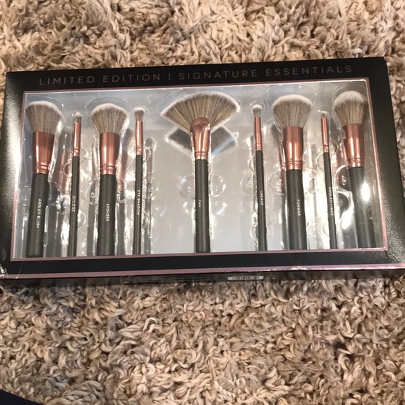 Bella Beauty Other - Bella Beauty Make Up Brush Set Bella Beauty Other - Bella Beauty Make Up Brush Set